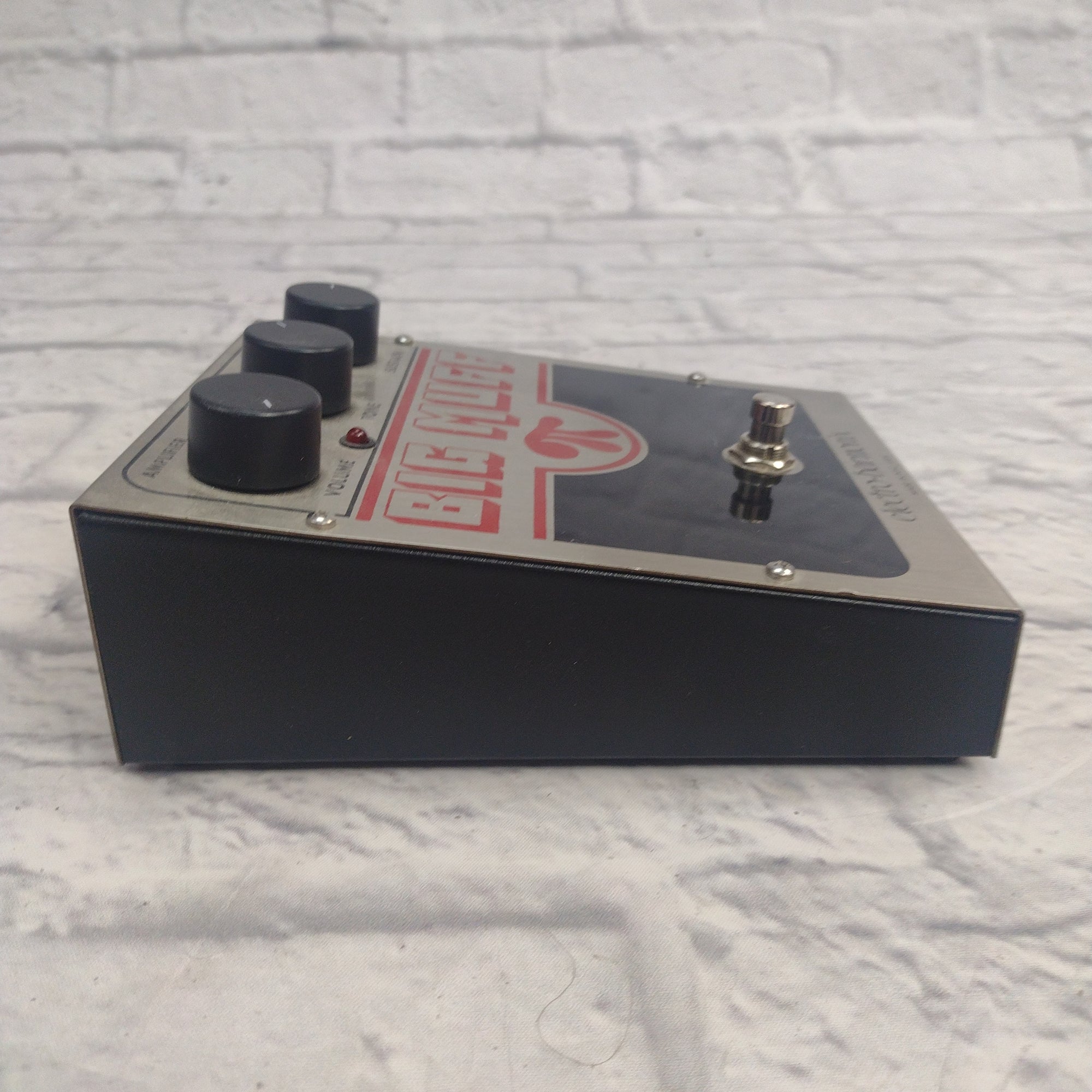 Electro Harmonix Big Muff Pi Fuzz Pedal