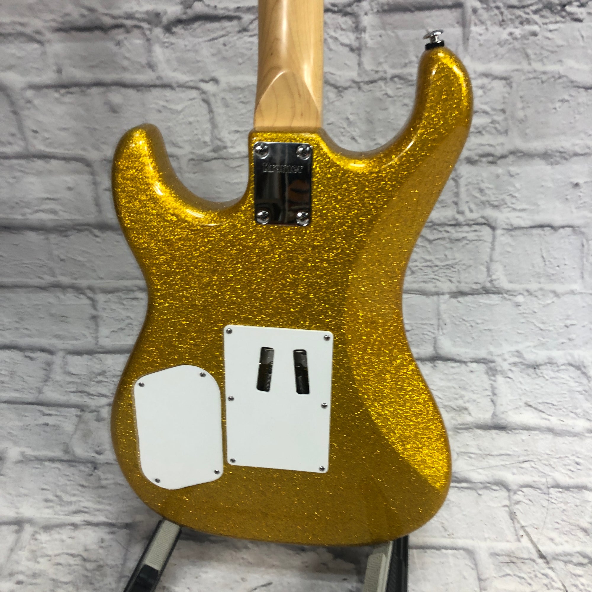 Kramer Limited Edition Pacer Gold Sparkle - Evolution Music