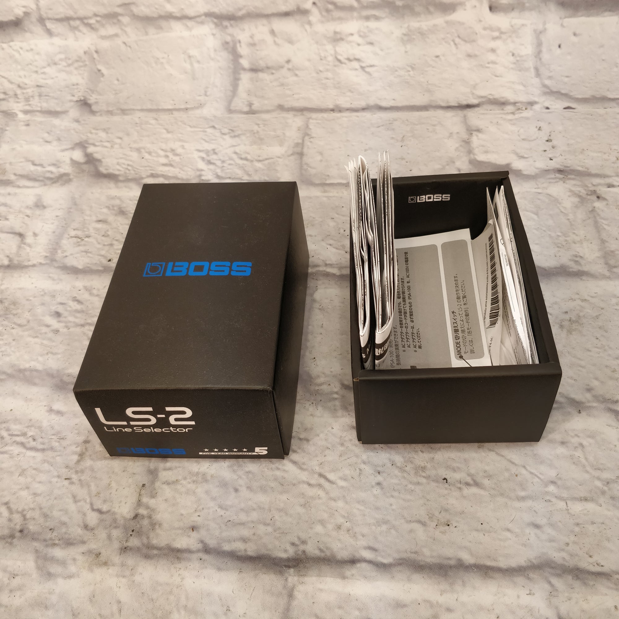 Boss LS-2 Line Selector Guitar Effects Pedal w Orig Box