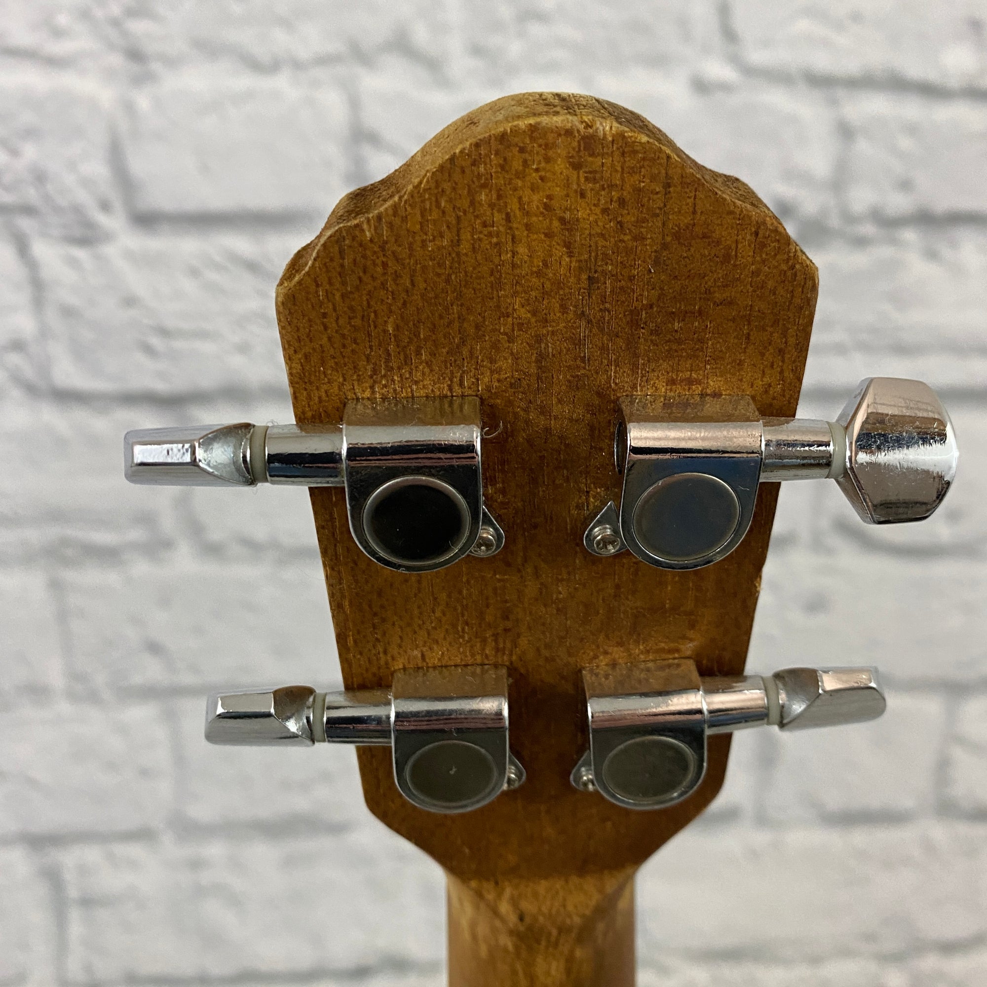 Oscar Schmidt OU2E Mahogany Concert Acoustic-Electric Ukulele