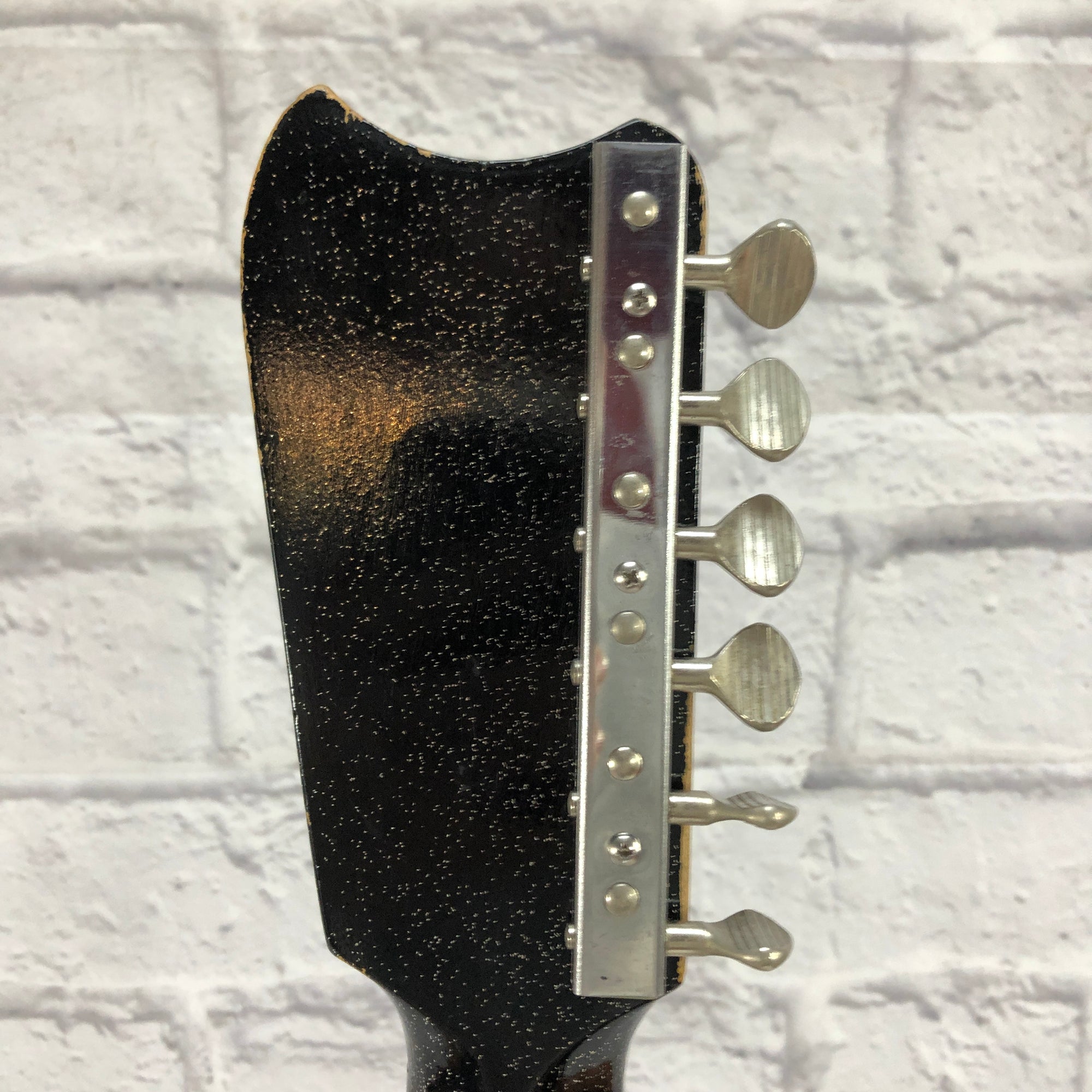 Silvertone Model 1448 Single Pickup with Amp in Case