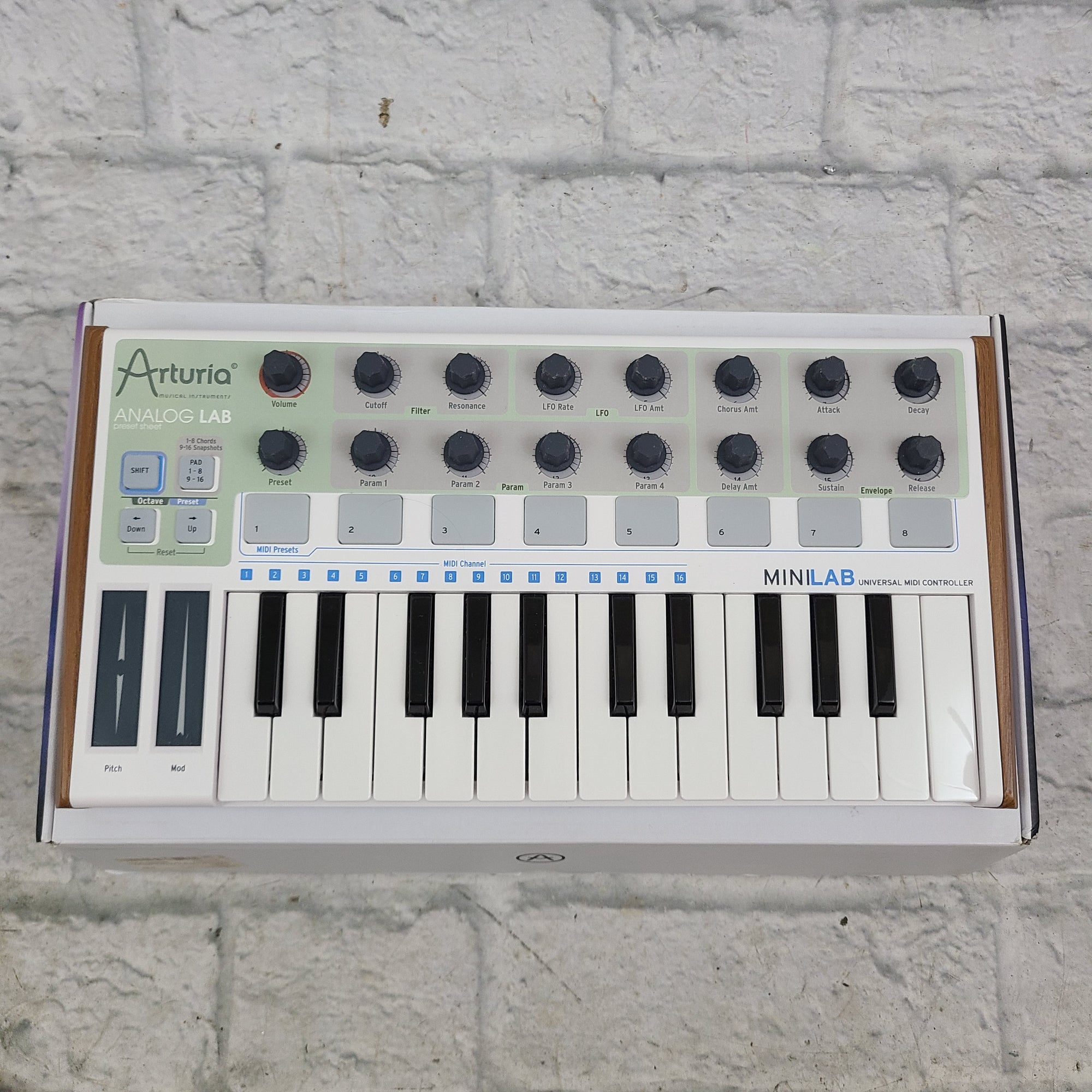 Arturia Minilab Universal Midi Controller Controller