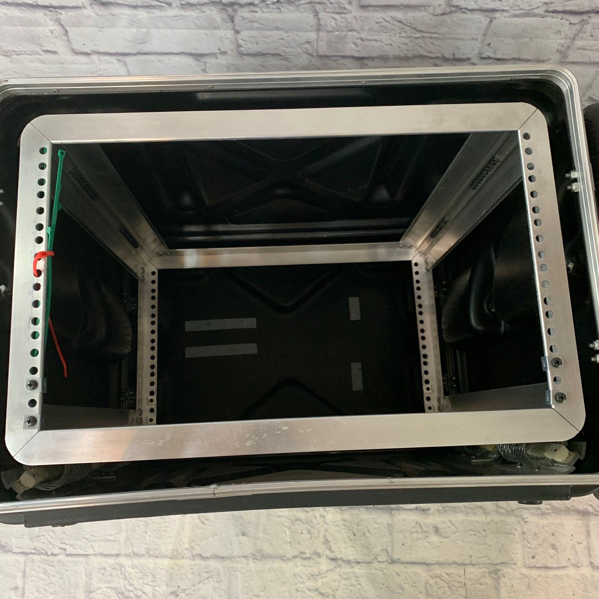 SKB 6U Shock Rack Case