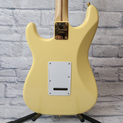 Fender Limited Edition American Professional Stratocaster Electric Guitar - Vintage White with Gold Hardware