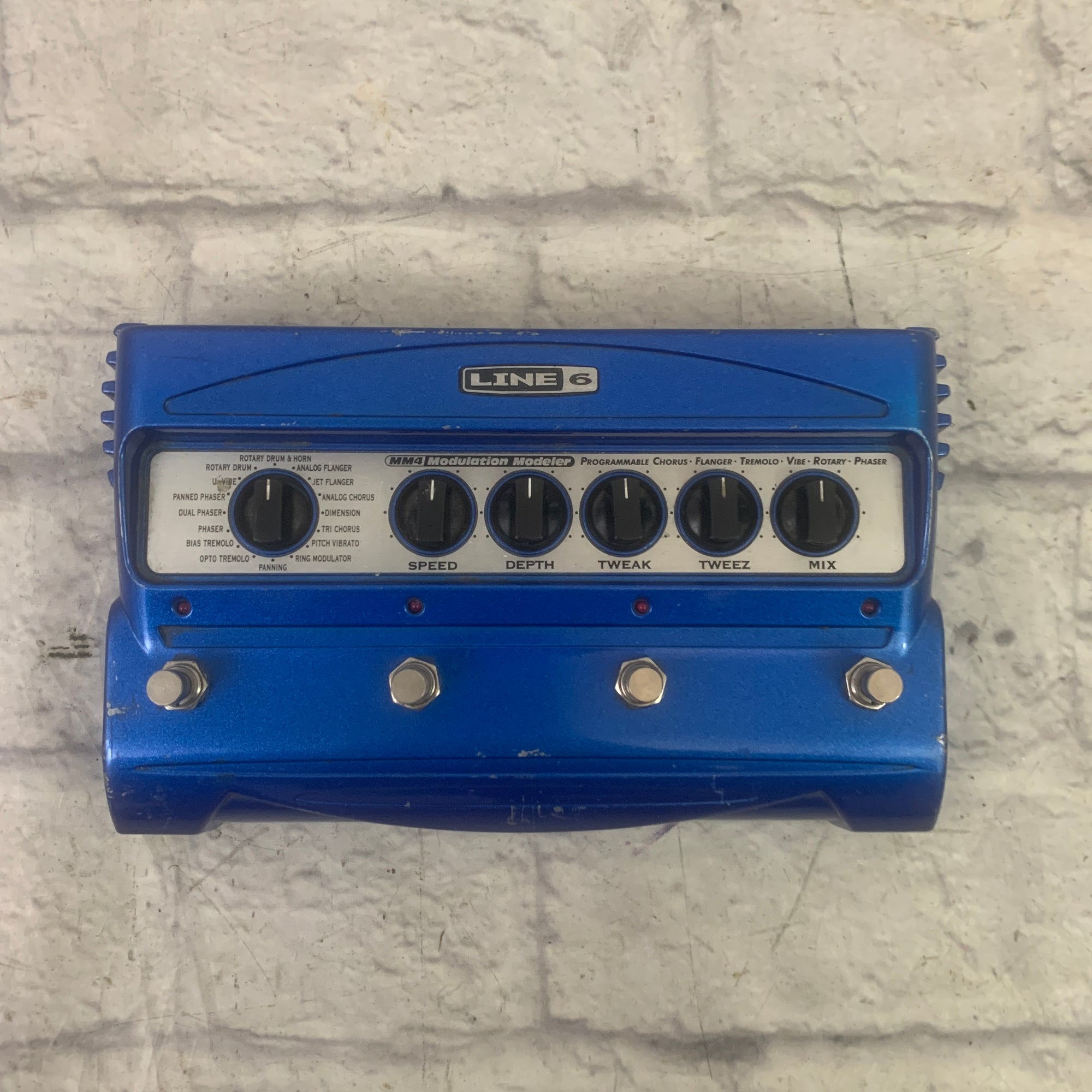 Line 6 Modulation Line 6 MM4 Modulation Modeler Effects Pedal - Evolution Music