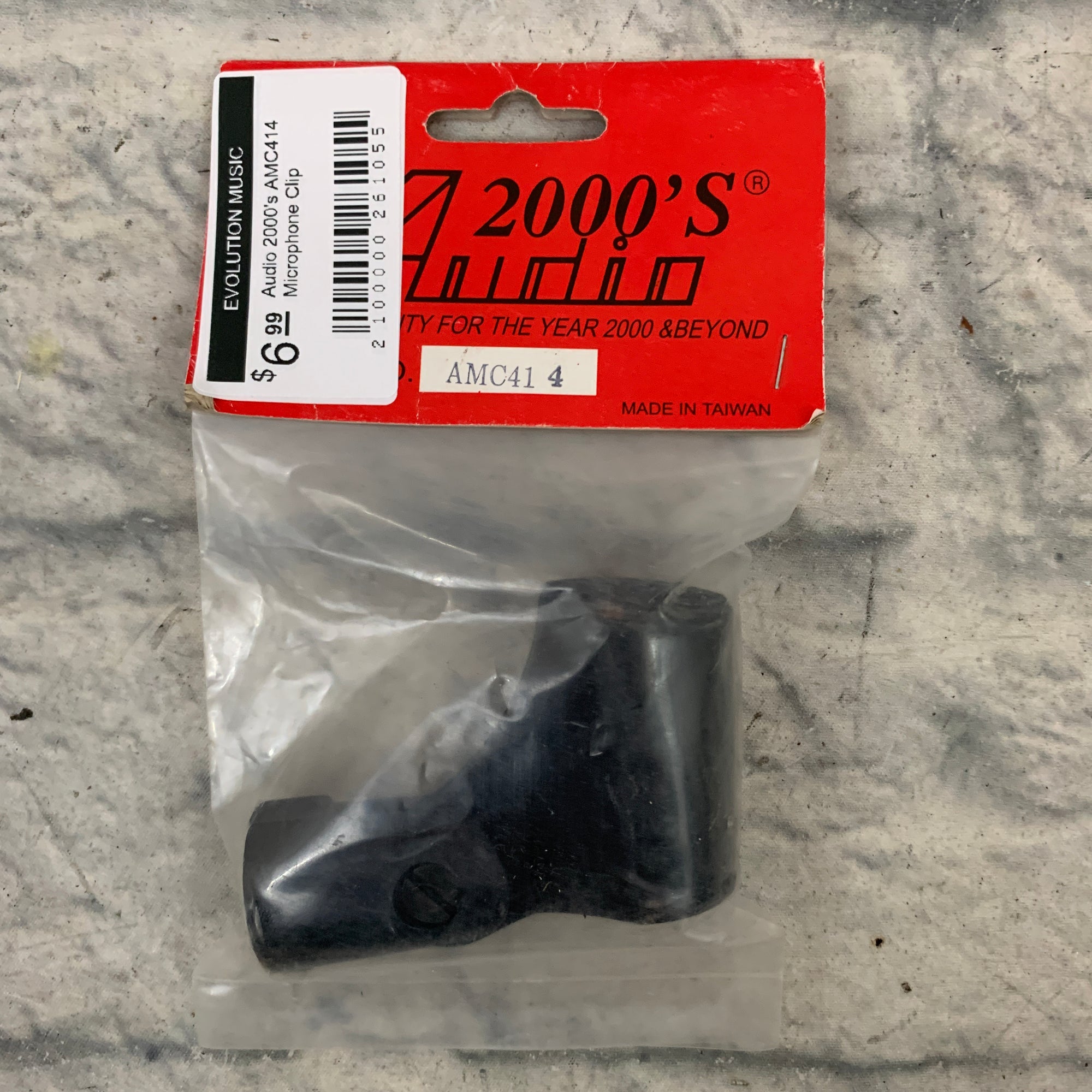 Audio 2000's AMC414 Microphone Clip