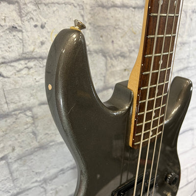 Peavey Foundation 4-String Bass Made in USA