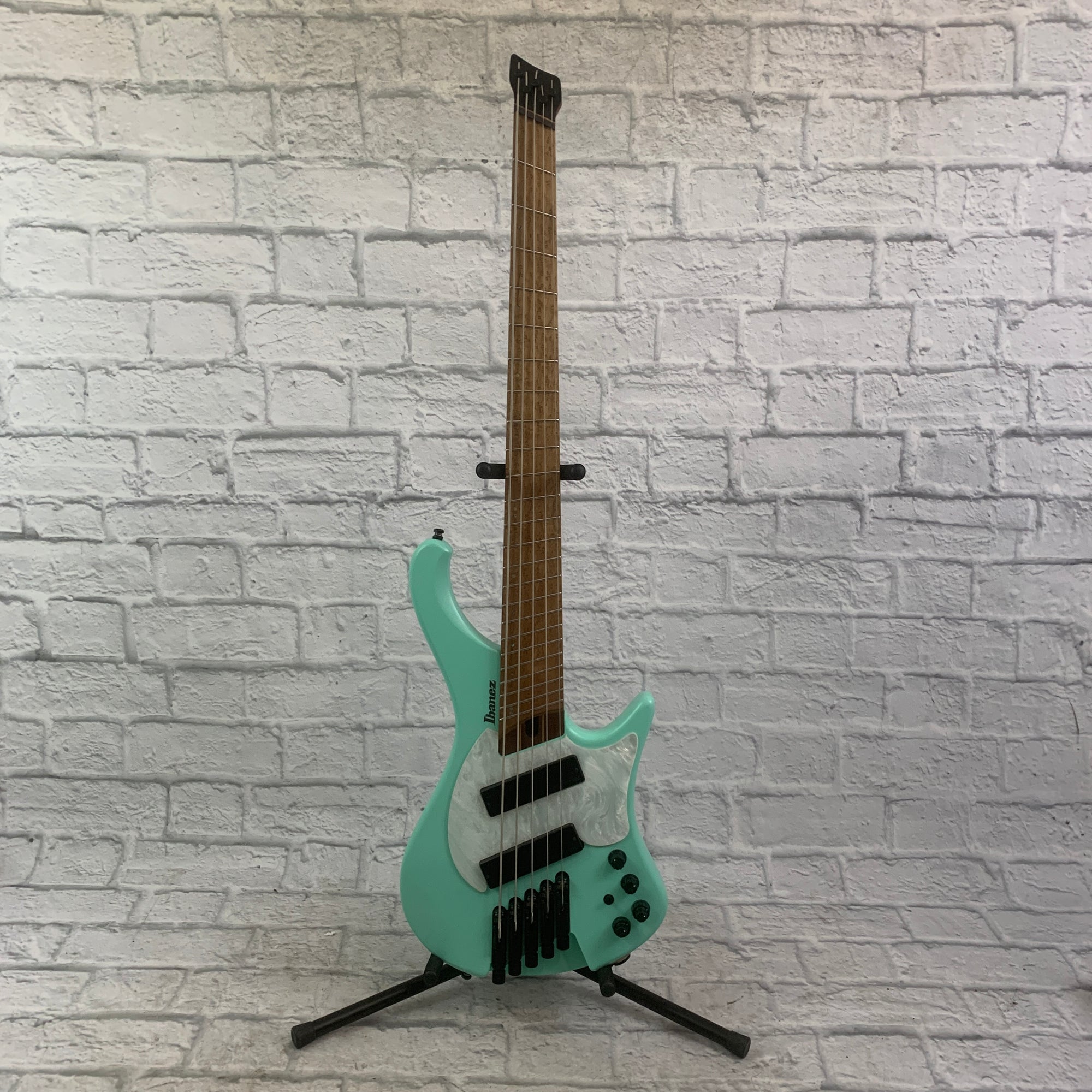 Ibanez EHB 1005MS Ergonomic Headless Bass 5 String Bass Guitar w/ Gig Bag