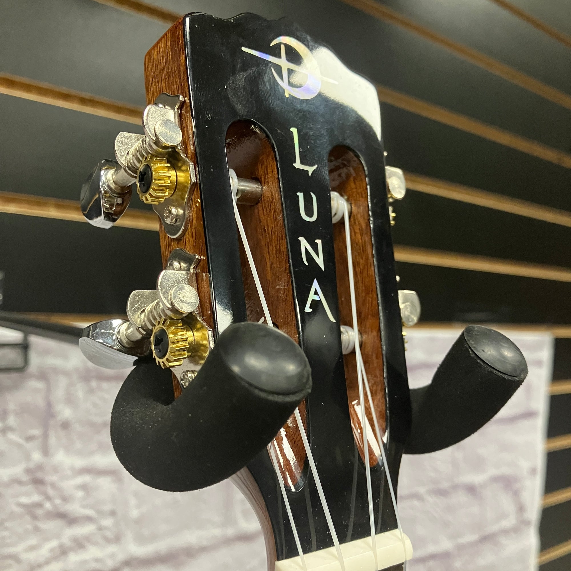 Luna Vinyeyard Koa C Ukulele