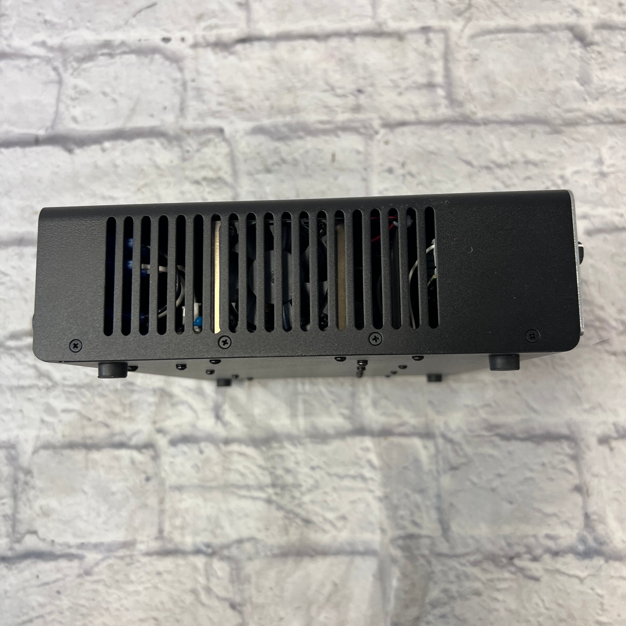 Aguilar Tone Hammer 700 Bass Amp Head