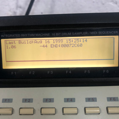 Akai MPC2000XL Production Center 32mb with 8 Outs