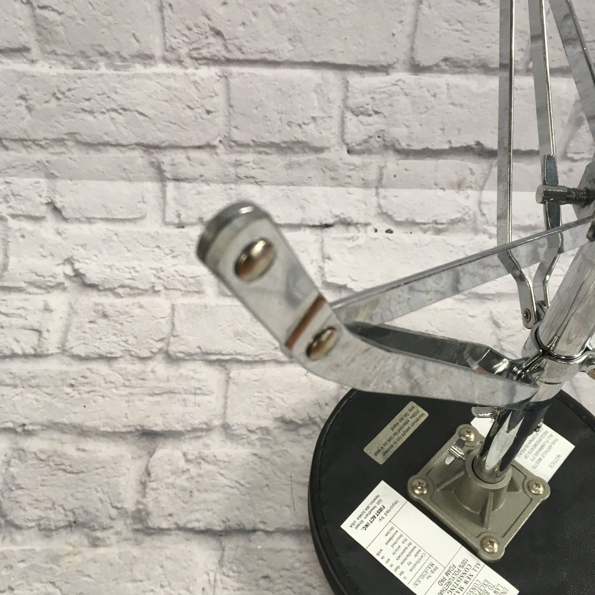 First Act Drum Throne