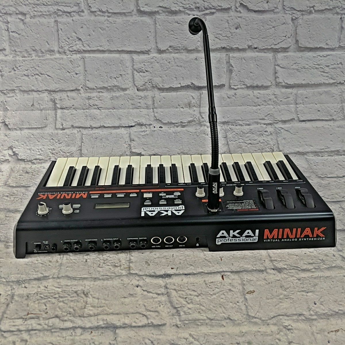 Akai Miniak Virtual Analog Synthesizer with Vocoder - Evolution Music