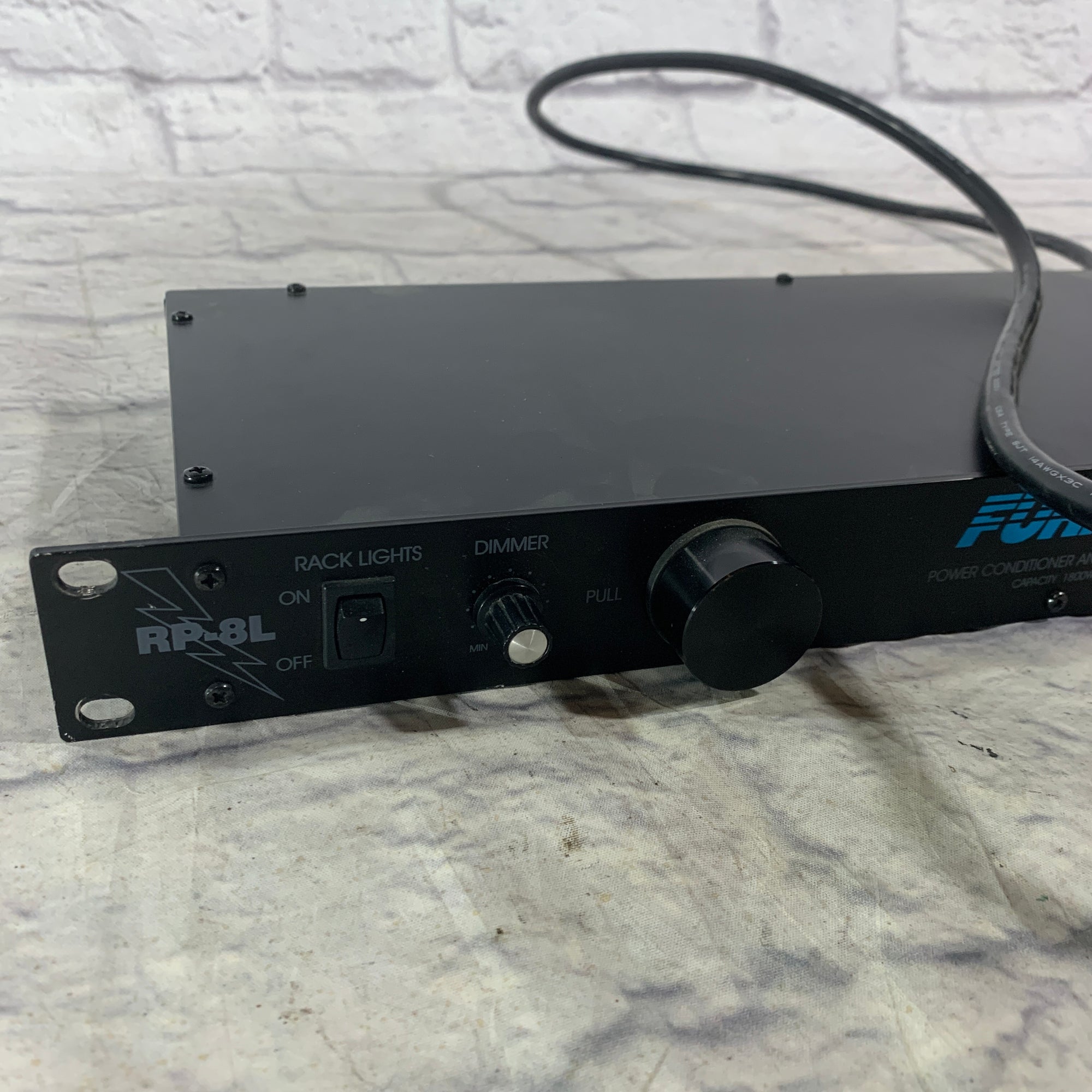 Furman RP-8L Rack Power Conditioner