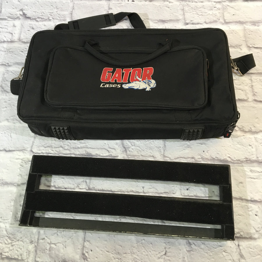 Small Pedalboard in Gator Soft Case