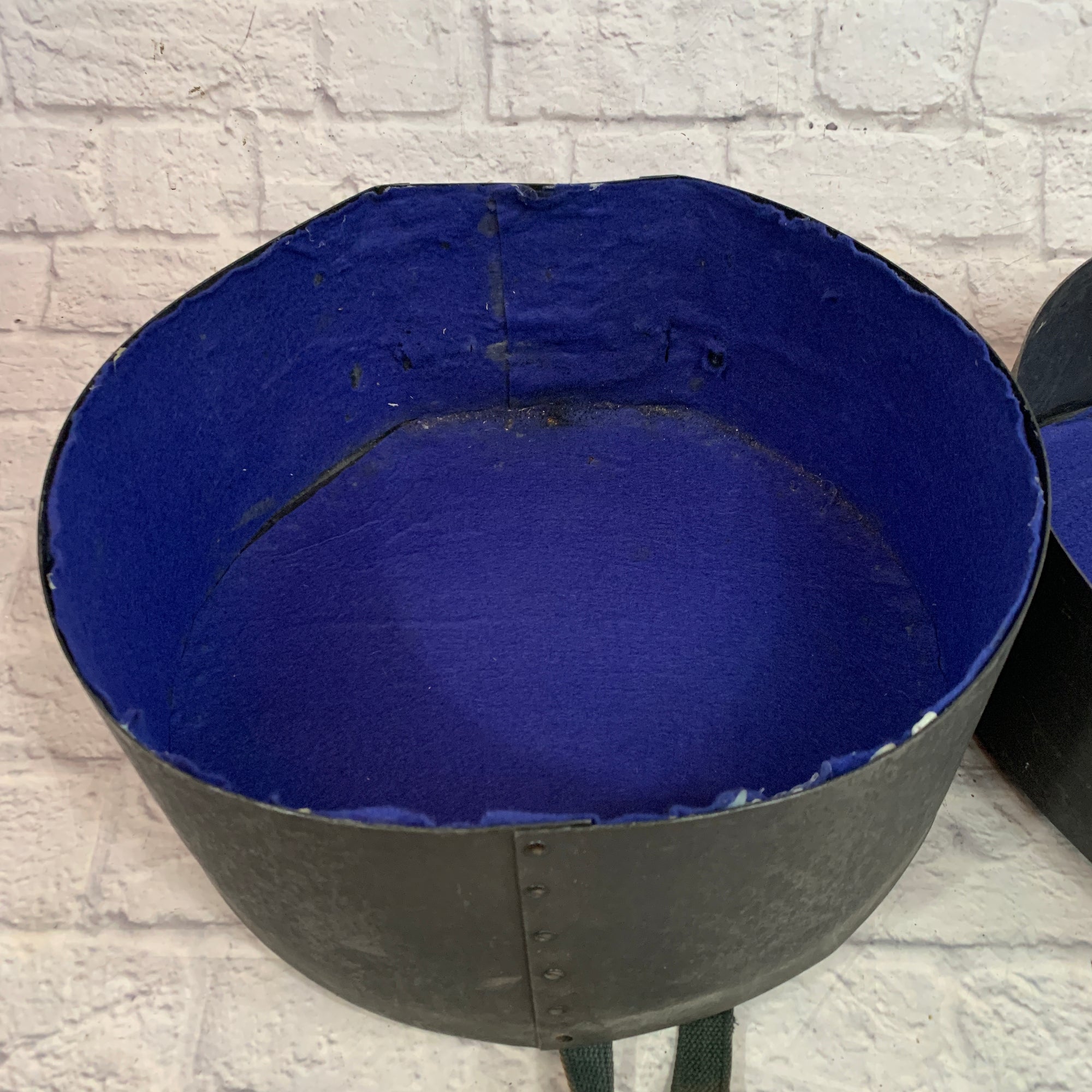Humes & Berg 14in Fibre Snare Case