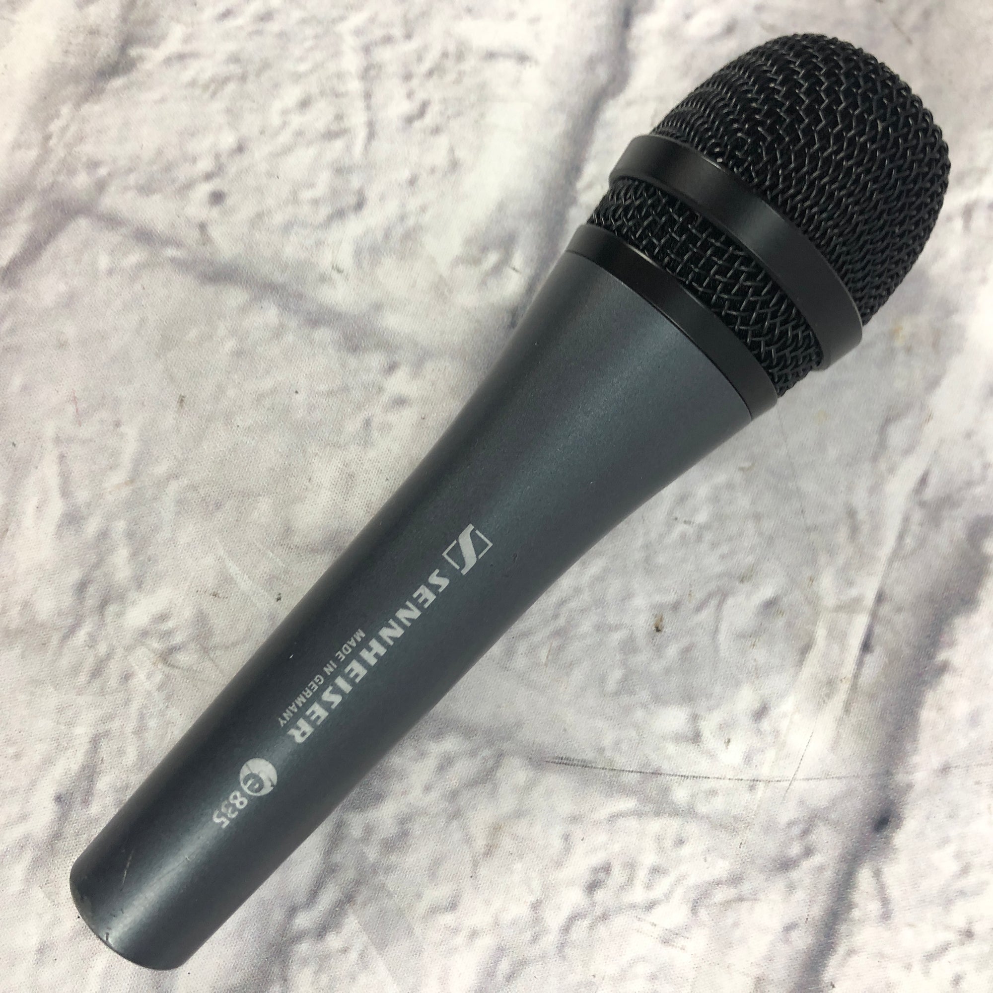 Sennheiser E835 Dynamic Vocal Microphone