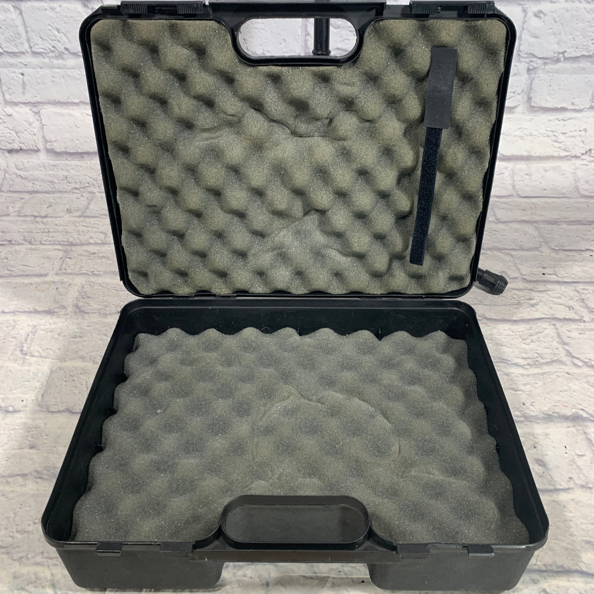 Unknown Hard Shell Padded Microphone Case