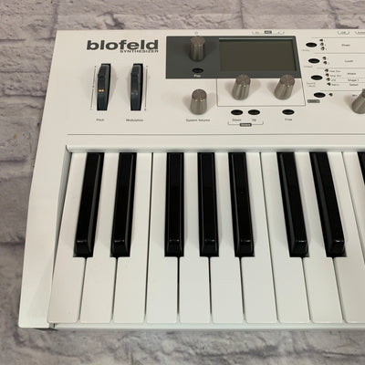 Waldorf Blofeld 49 Key Synthesizer