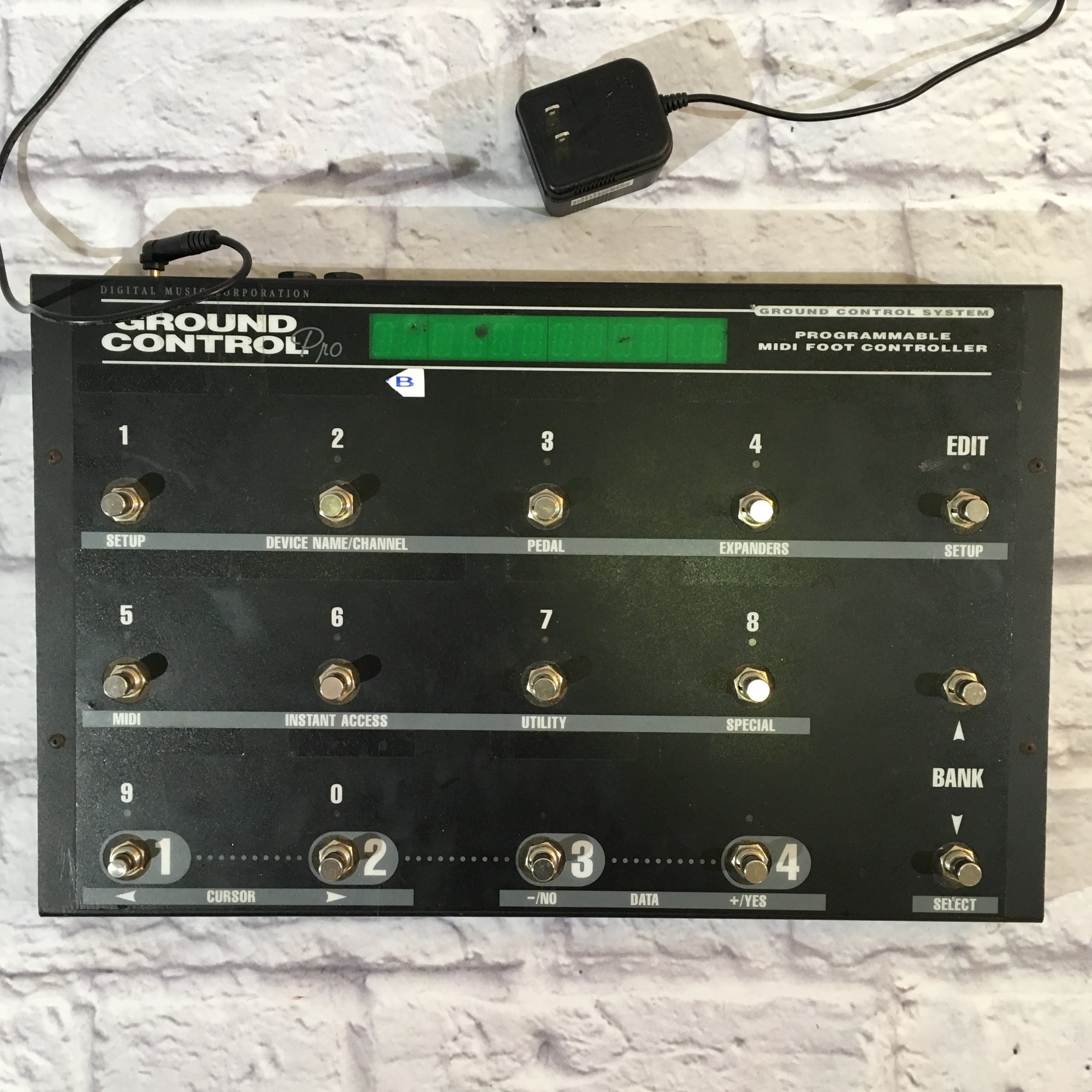 Ground Control Pro Programmable MIDI Foot Controller NO PWR SUPPLY