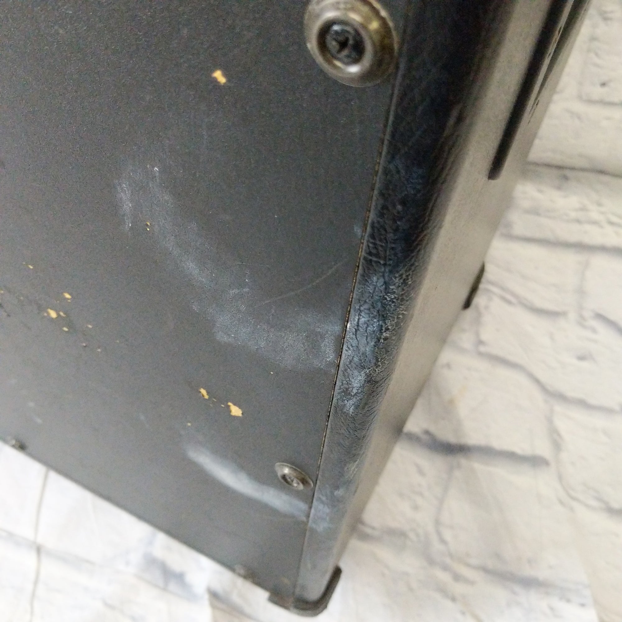 Line 6 4x12 Guitar Cab