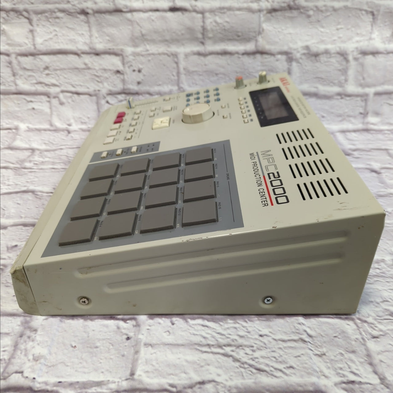 Akai MPC2000 Production Center