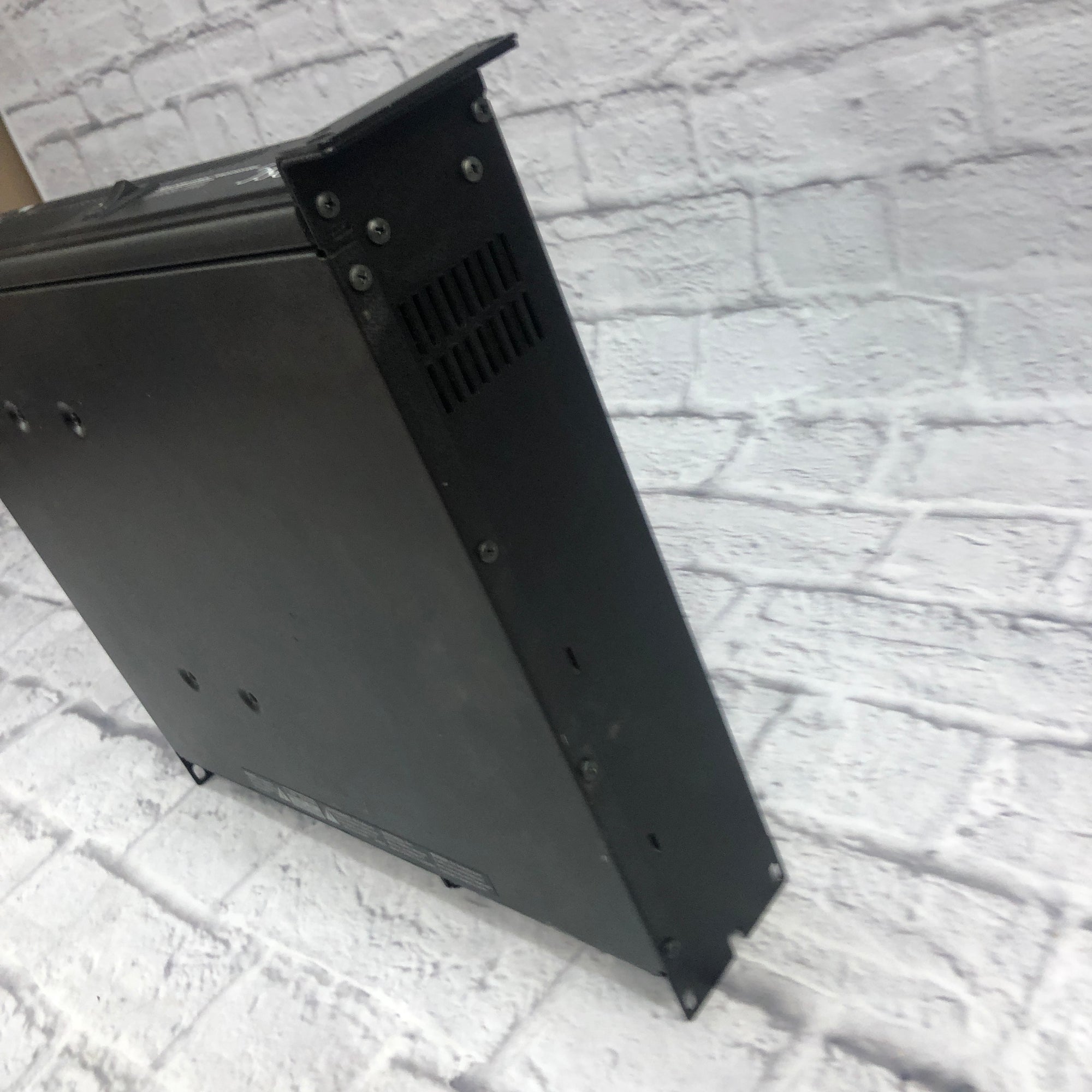 QSC RMX1850HD Power Amp