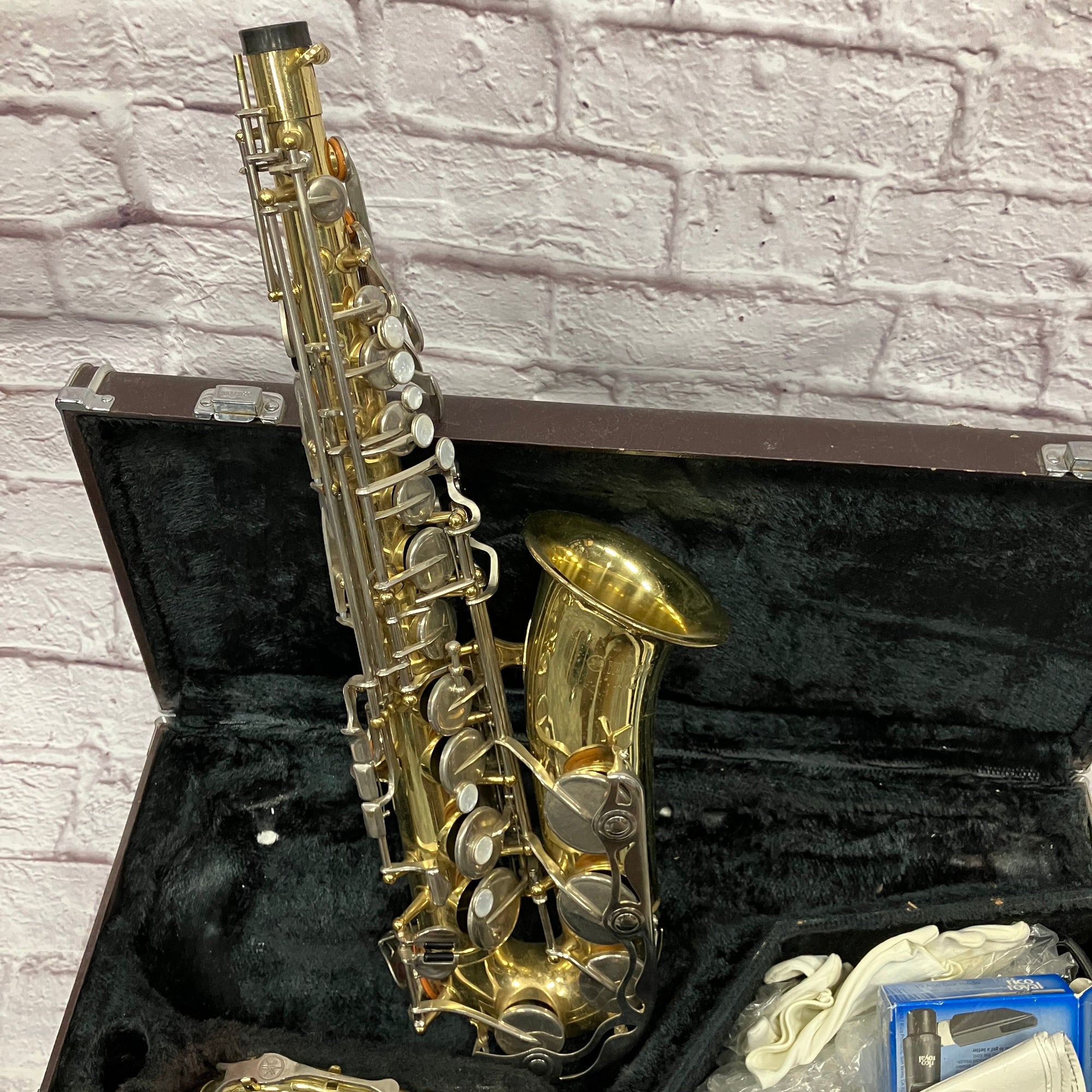 Yamaha YAS-23 Alto Saxophone with Case - Evolution Music