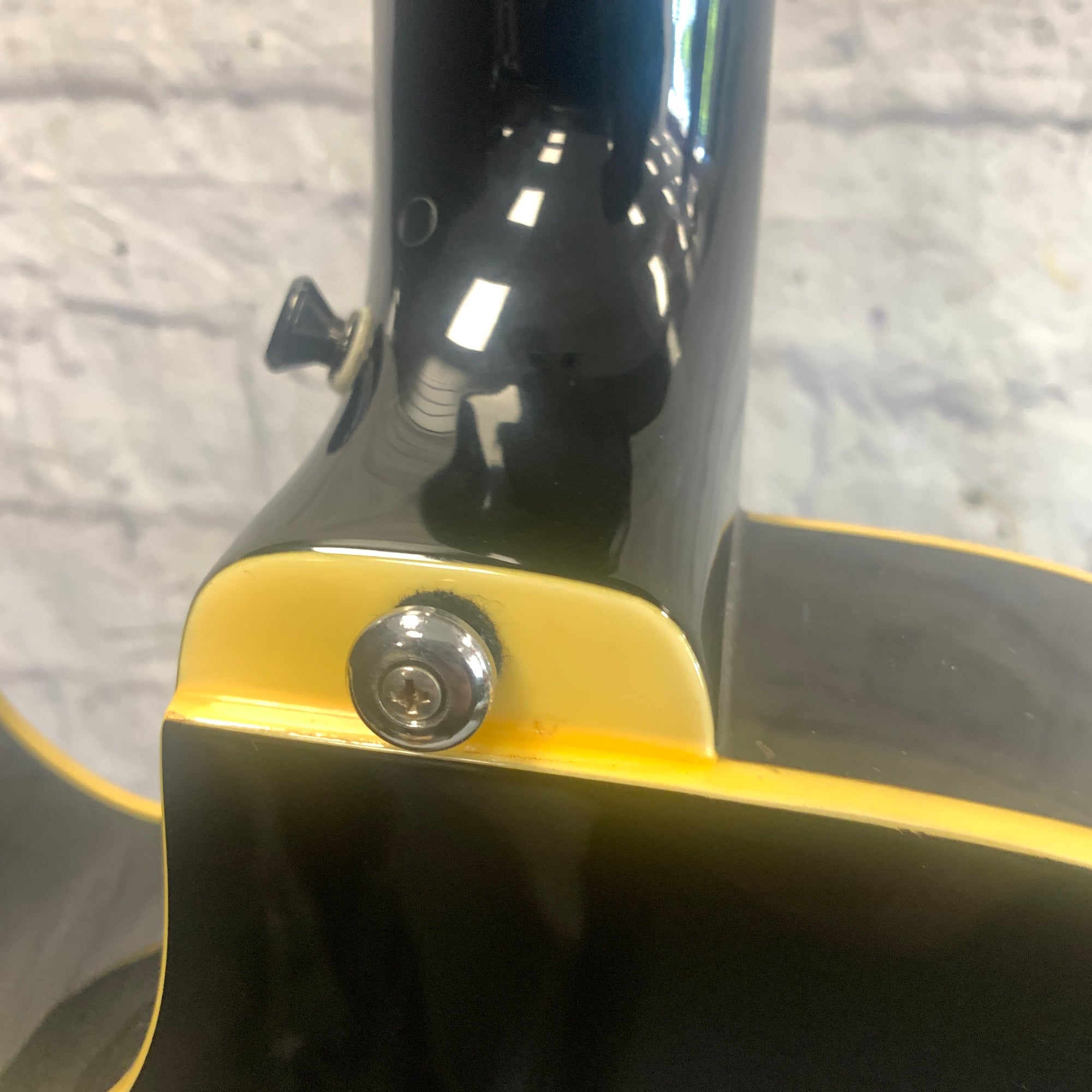 Washburn AB-10 Acoustic Electric Bass Guitar with Case