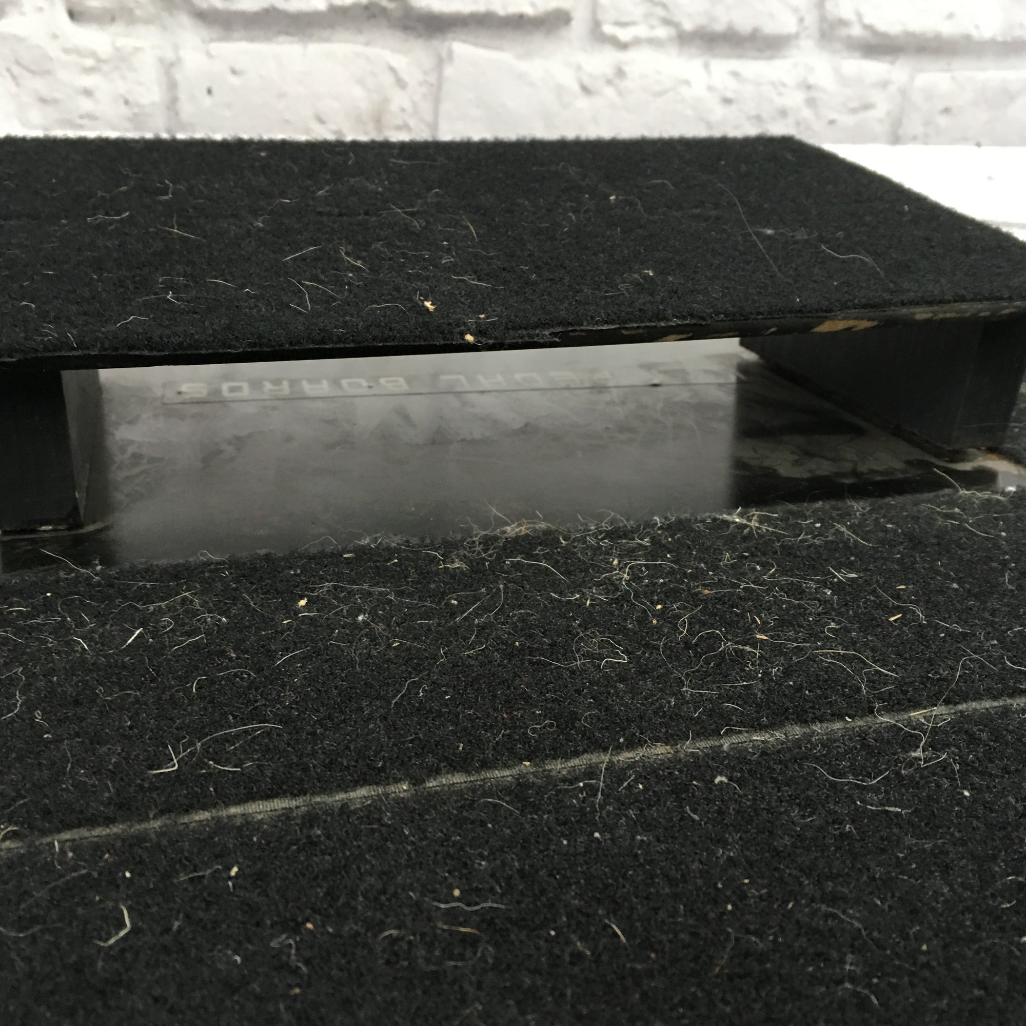 Lyt Black Pedal Board with Velcro As-Is