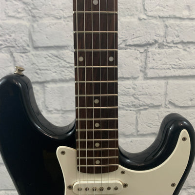 Unknown Strat-Style Electric Guitar - Black