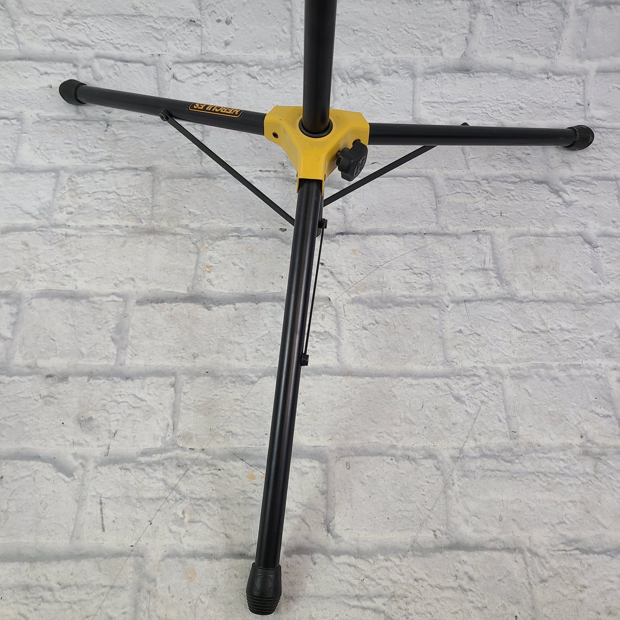 Hercules Dual Guitar Stand