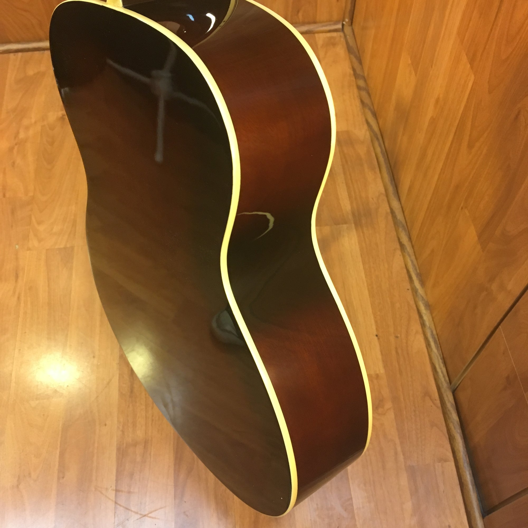 ** Ibanez PC15VS 000 Size Acoustic Guitar