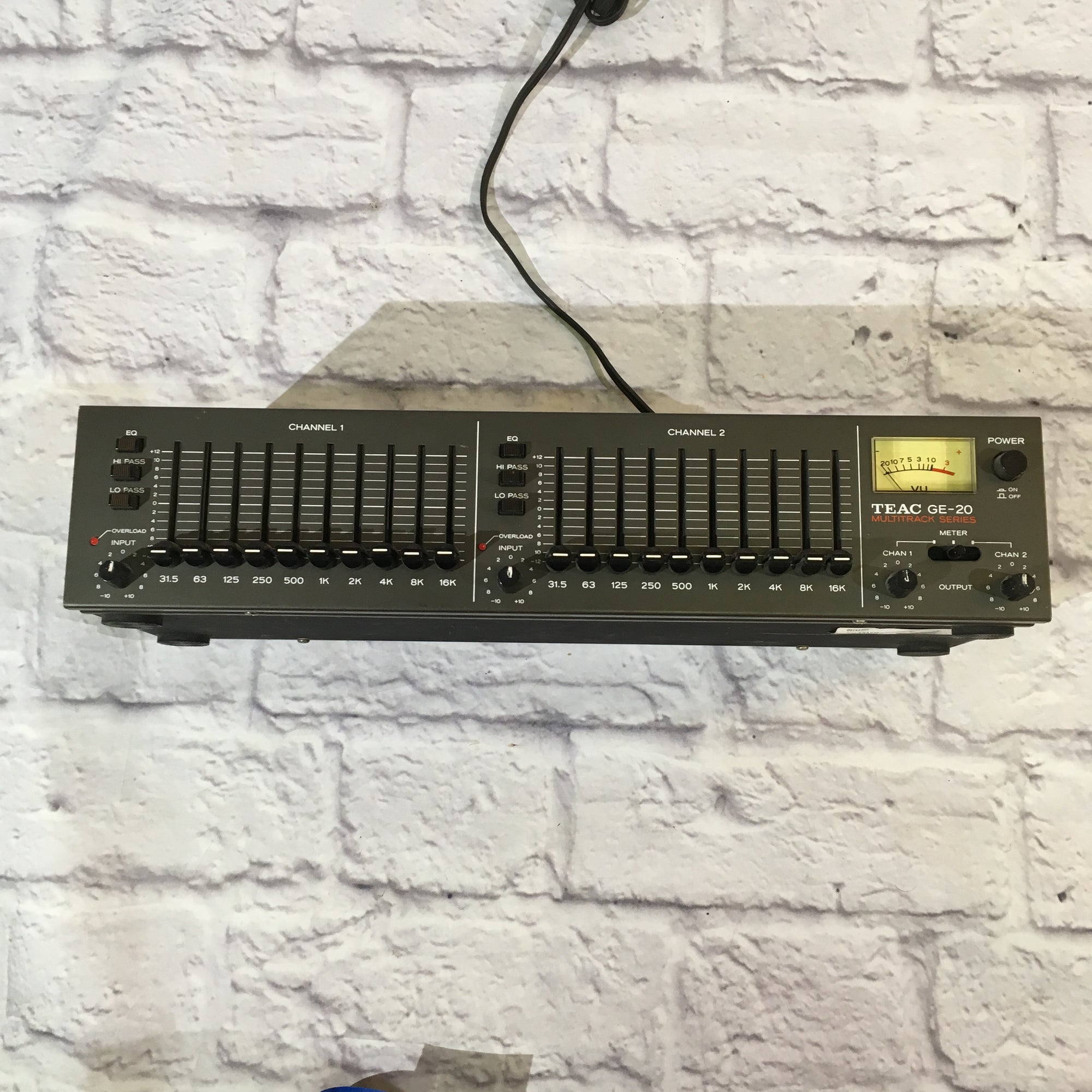 Teac GE-20 Graphic Equalizer with VU Meter