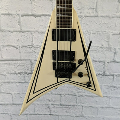 Jackson RRXMG X Series Rhoads - Snow White with Black Pinstripe