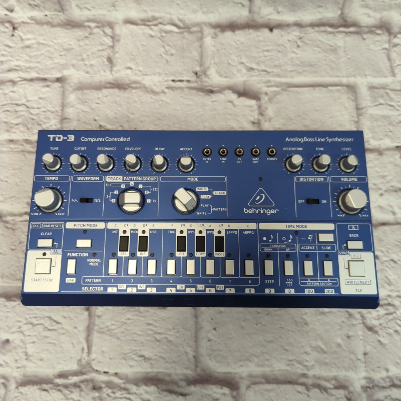 Behringer TD-3-BU Analog Bass Synthesizer