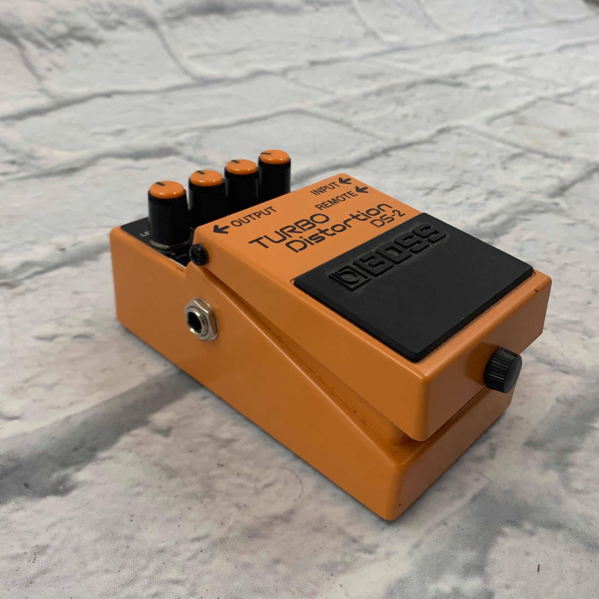 turbo distortion pedal Boss DS-2 Turbo Distortion Pedal - Silver Label Taiwan