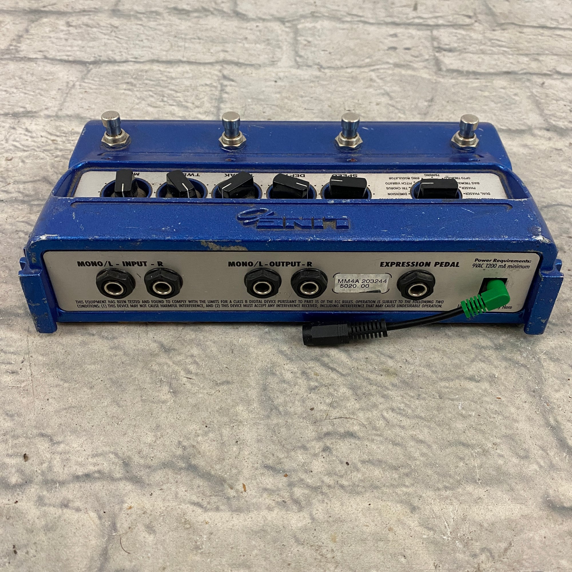 Line 6 MM-4 Modulation Modeler Pedal