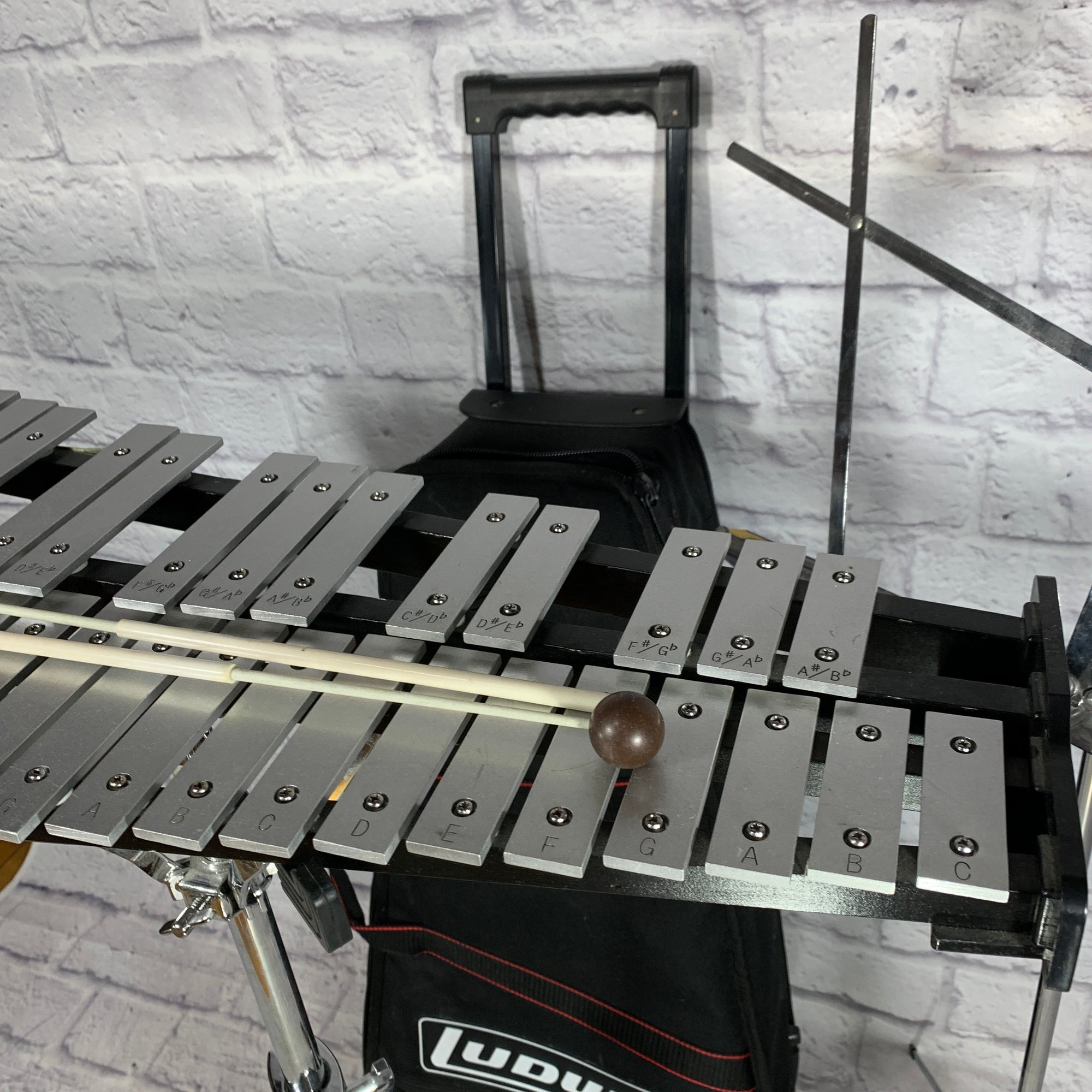 Ludwig Bell Kit w/ Rolling Case Evolution Music