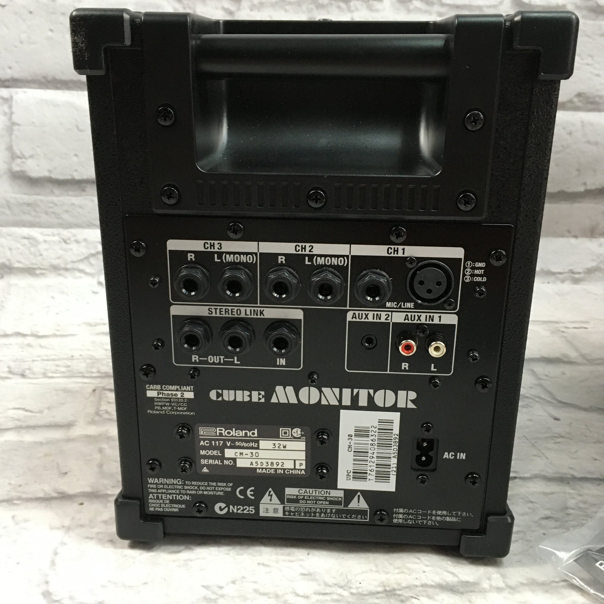 Roland Cube CM-30 Monitor - Evolution Music