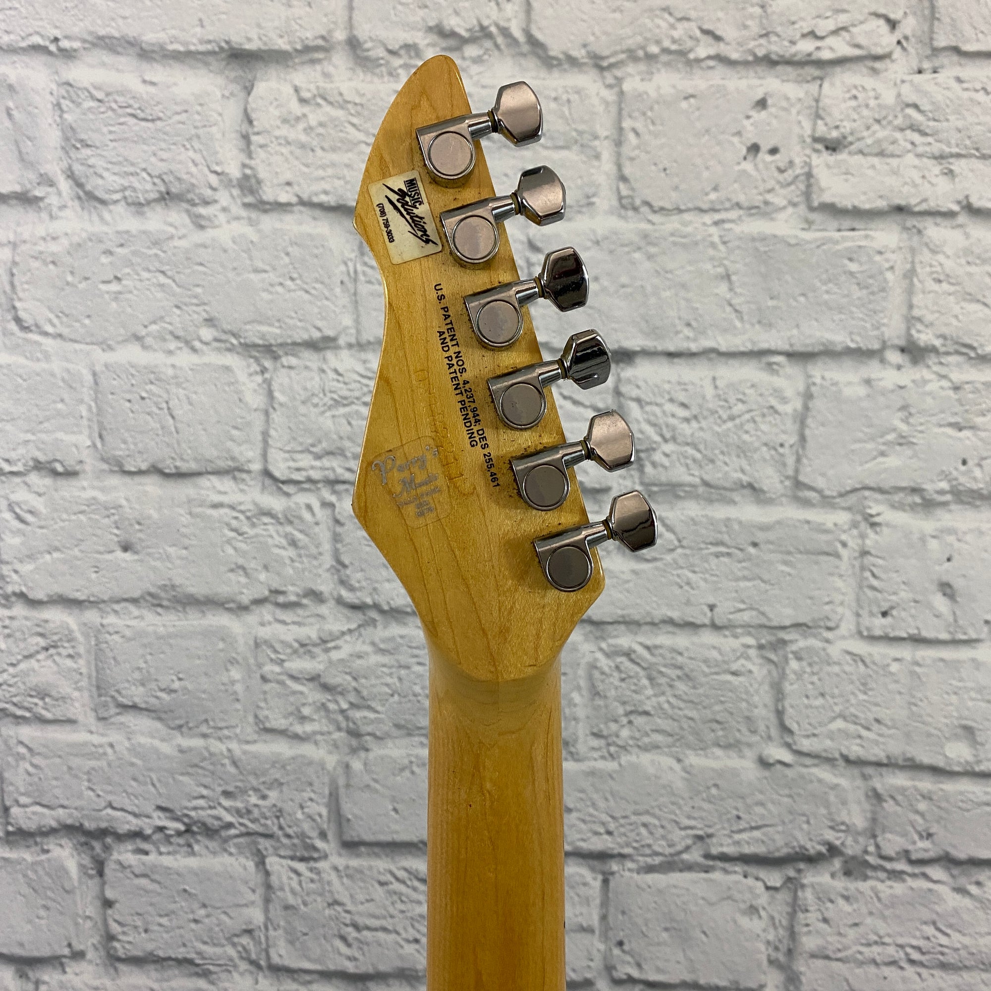 Peavey 1980s Predator Electric Guitar w/ Hardshell Case