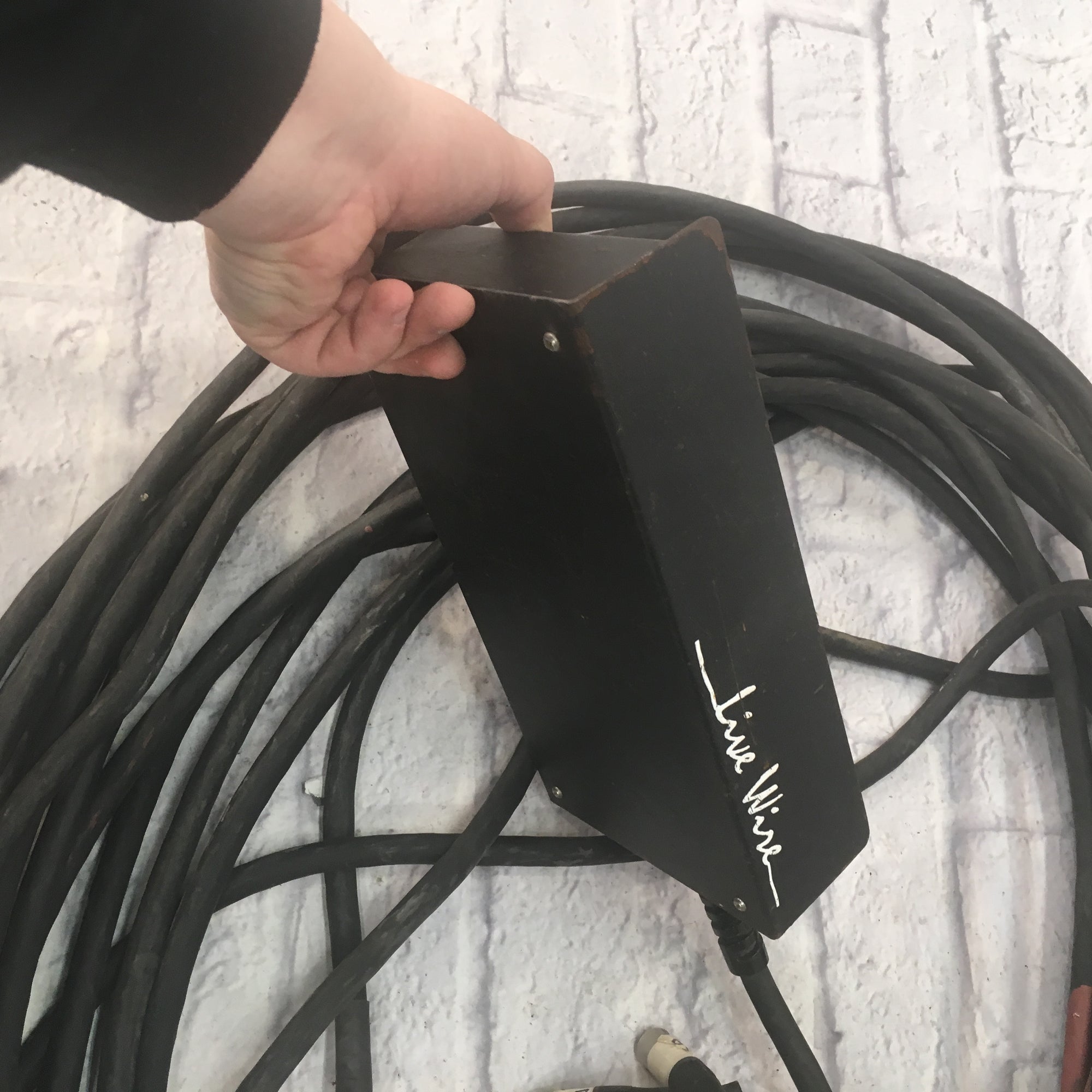 LiveWire 100ft 16XLR x 4TRS Snake