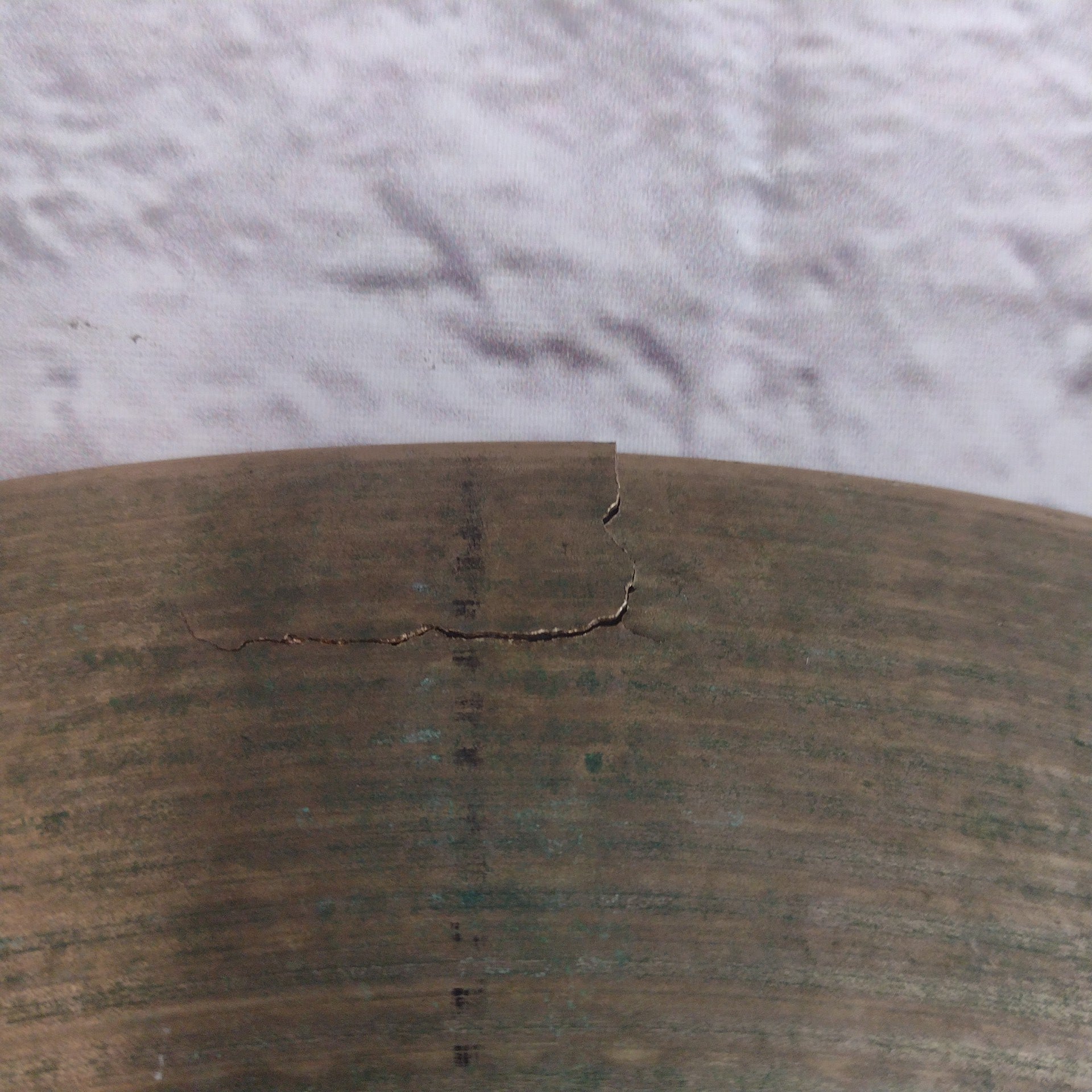 Zildjian Avedis Medium Thin 18" CRACKED Crash Cymbal AS IS