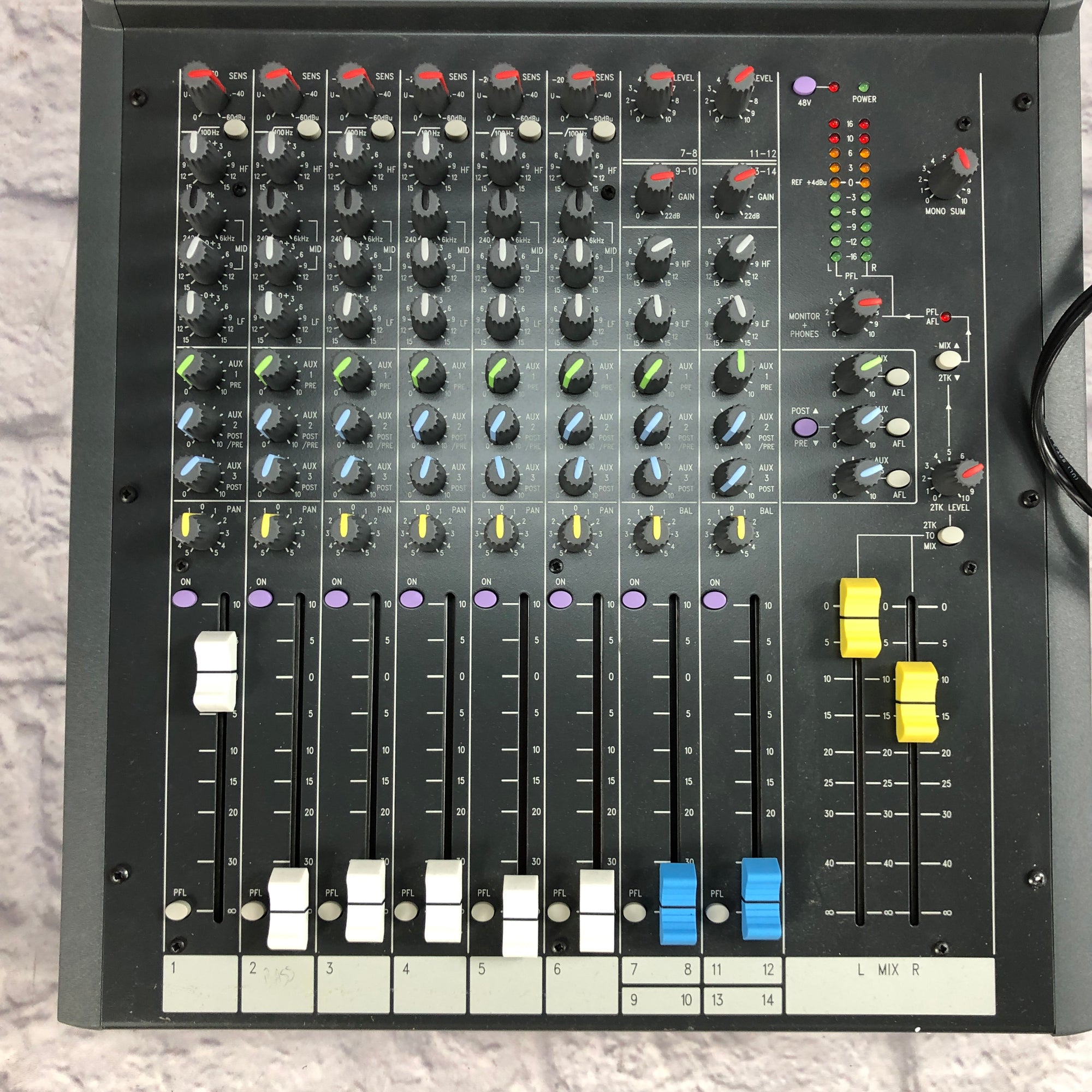 Soundcraft Spirit Folio F1 Fader 100 142 Analogue MixingDesk (Gebraucht) in Kradolf für CHF 51 Soundcraft Spirit Folio F1 Fader 100 142 Analogue MixingDesk (Gebraucht) in Kradolf für CHF 51