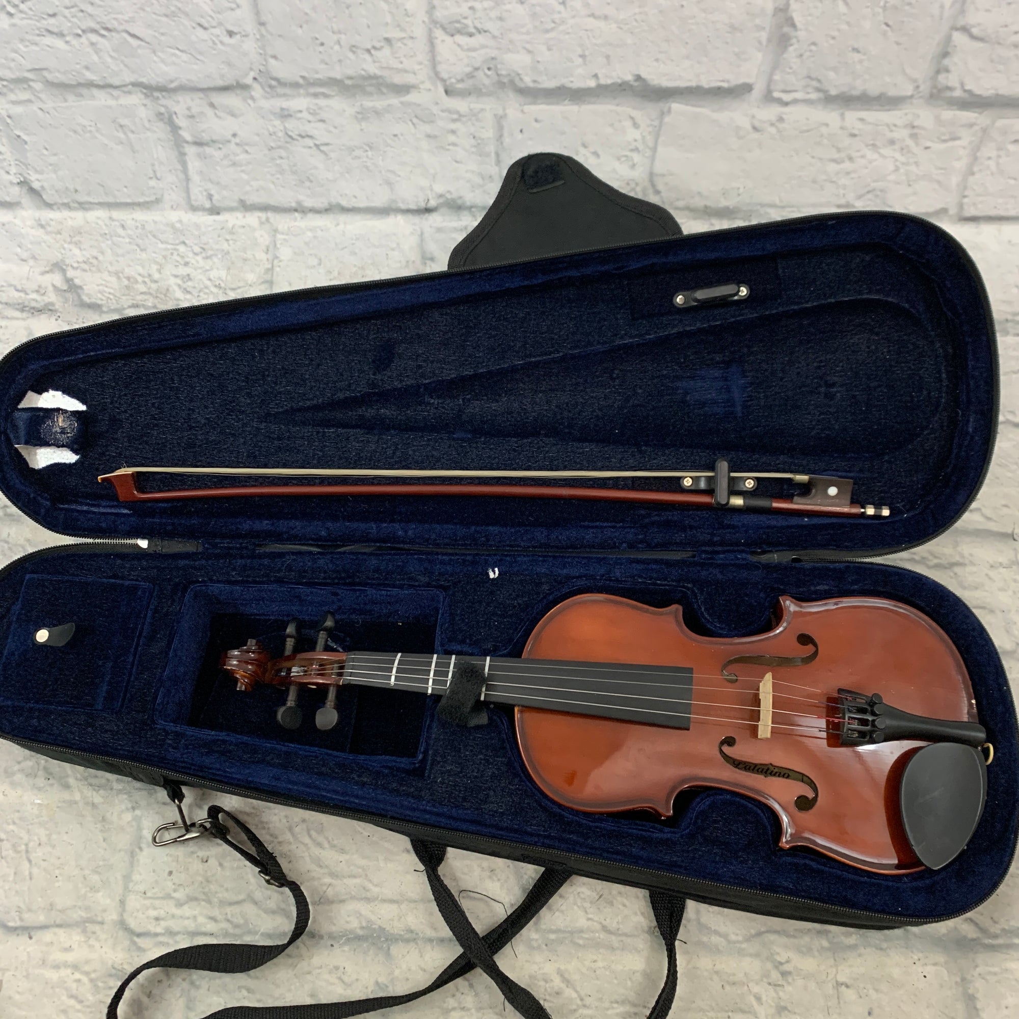 Palatino VN-450 1/4 Size Violin w/ Case