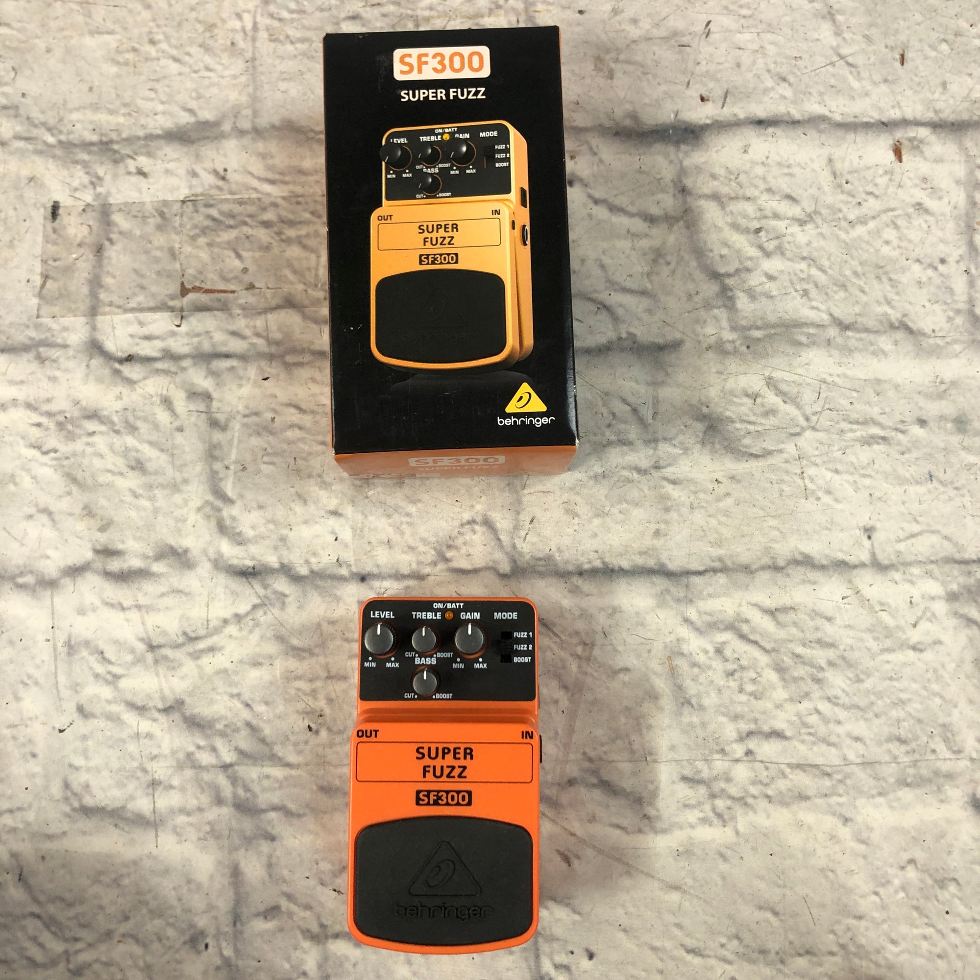 behringer fuzz pedal review Behringer SF300 Super Fuzz Pedal