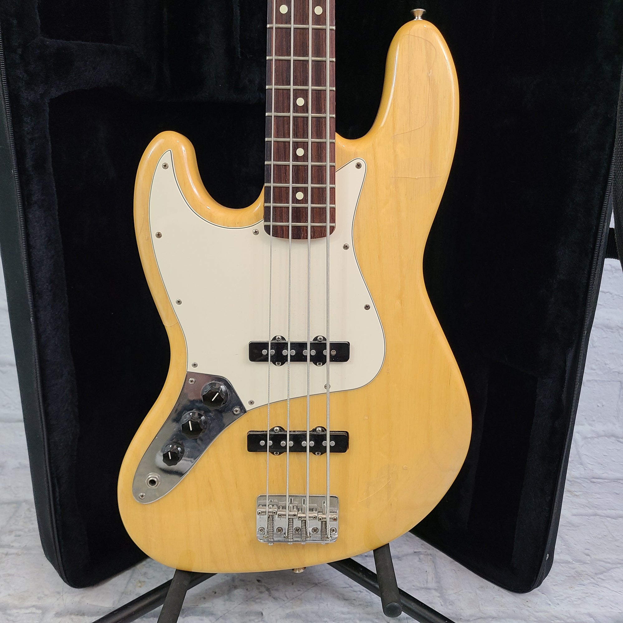 Fender Jazz Bass MIM Lefty Natural 4 String Bass Guitar w/ Case
