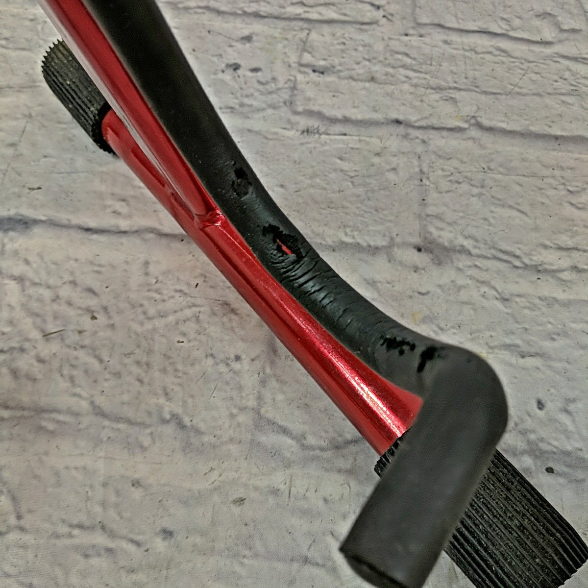 Rudo Collapsible A Frame Guitar Stand - Red