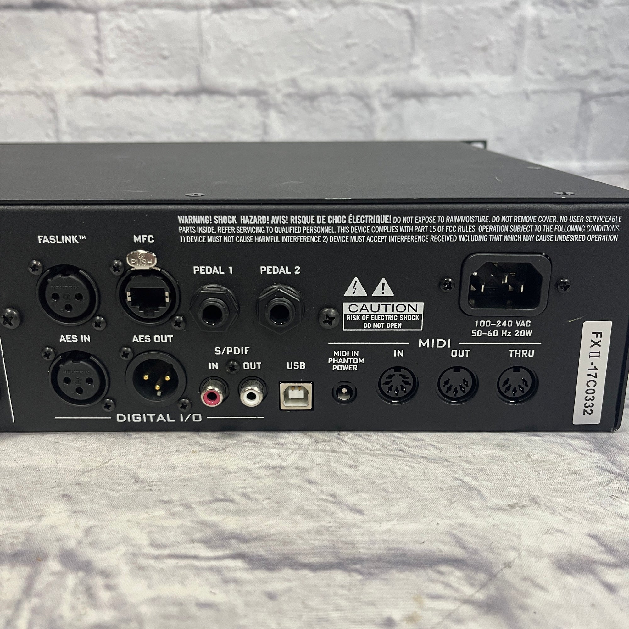 Fractal Axe-Fx II XL Guitar Multi-Effect Processor Used No