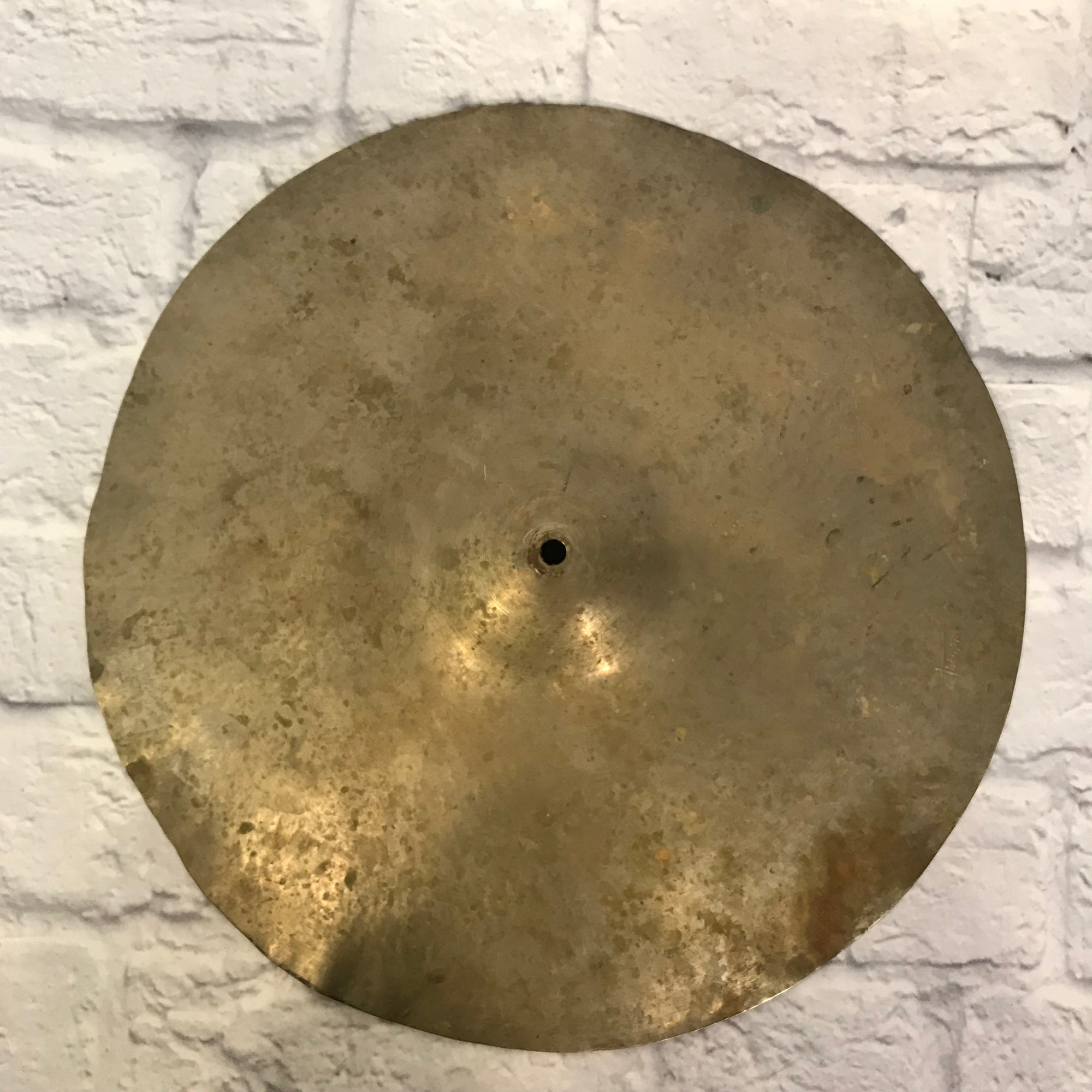 Vintage Unknown Brand 17in Crash Cymbal